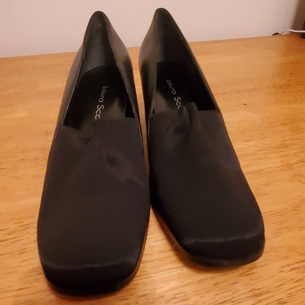 Black Laura Scott size 7 block heels